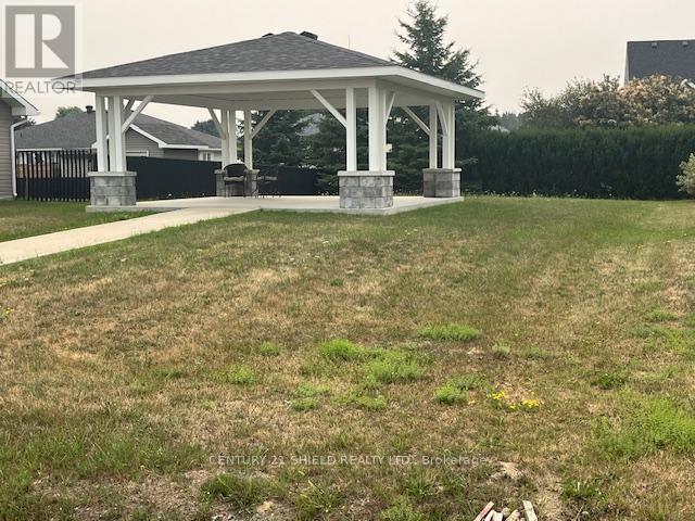 10718 West End Terrace, South Dundas, ON