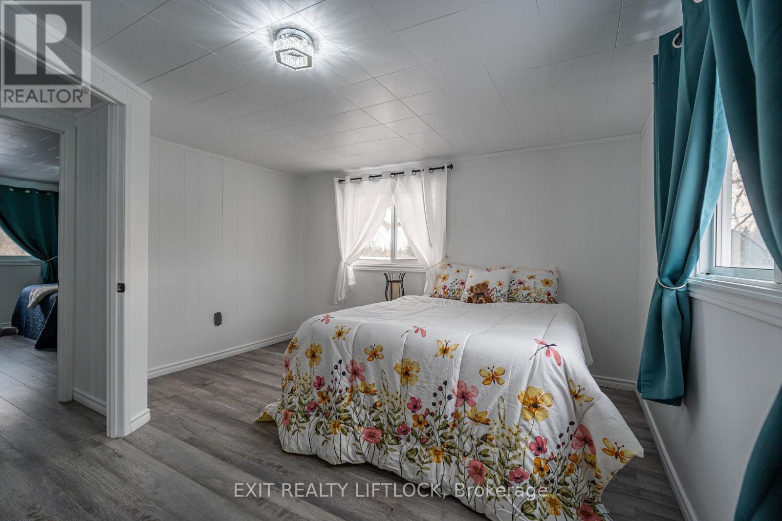 1301 County Rd 28, Otonabee-South Monaghan, ON - Indoor Photo Showing Bedroom
