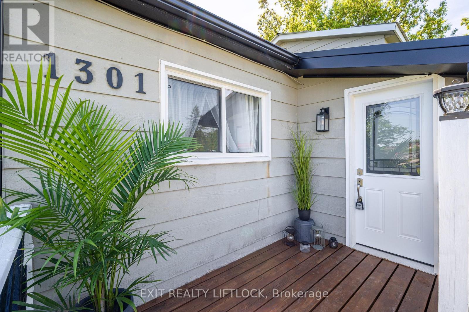 1301 County Rd 28, Otonabee-South Monaghan, ON - Outdoor With Exterior