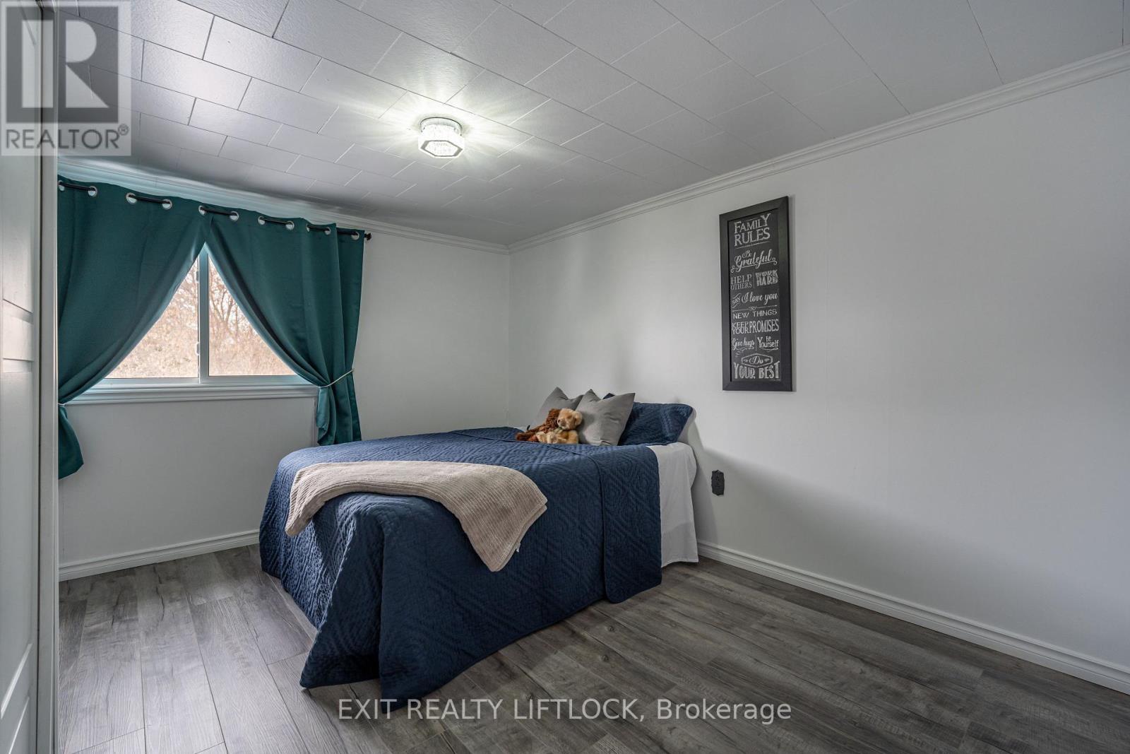 1301 County Rd 28, Otonabee-South Monaghan, ON - Indoor Photo Showing Bedroom