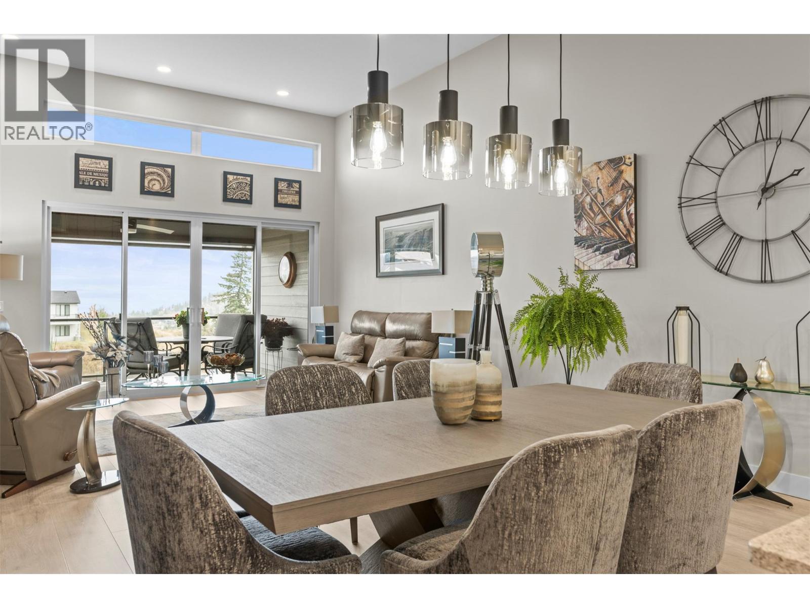269 Diamond Way Unit# 13, Vernon, BC - Indoor Photo Showing Dining Room
