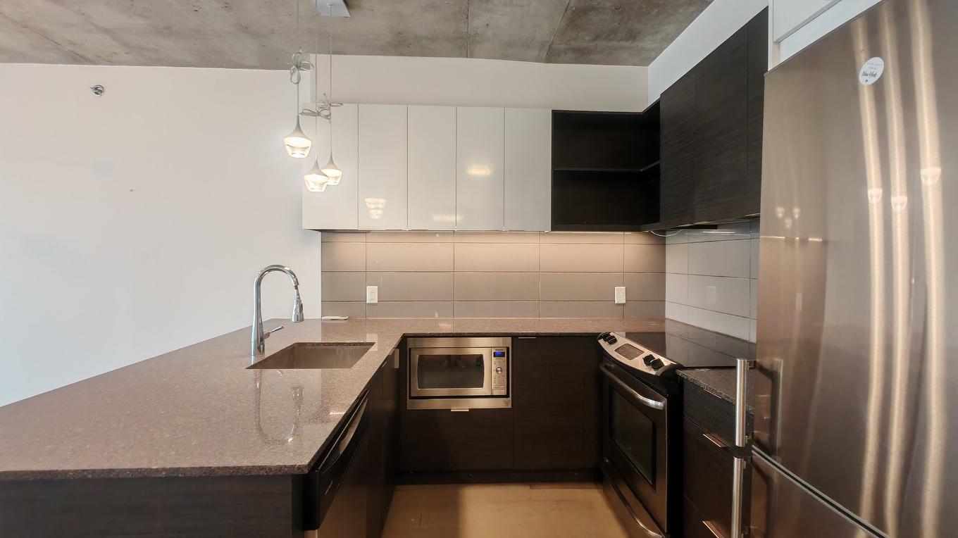 Kitchen - 605-1800 Boul. René-Lévesque O., Montréal (Ville-Marie), QC - Indoor Photo Showing Kitchen With Upgraded Kitchen