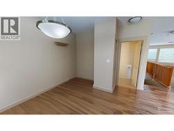 This photo has digitally defurnished -