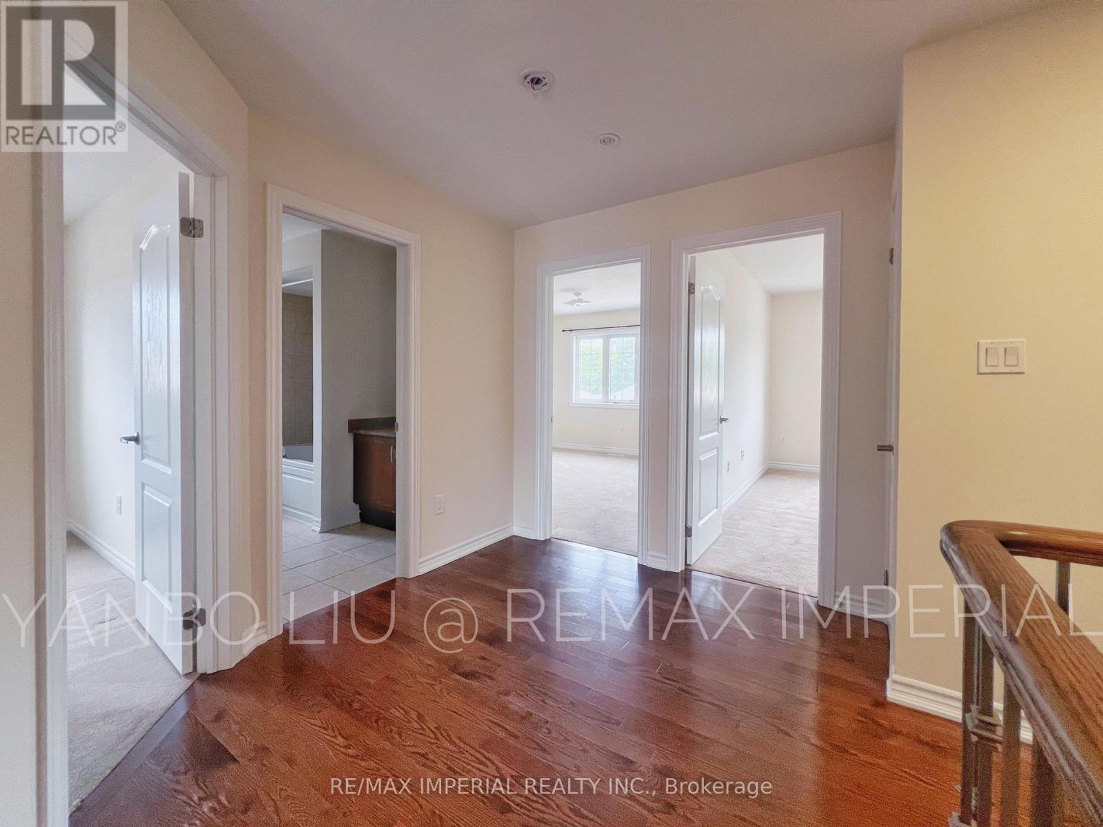 155 Art West Avenue, Newmarket, ON - Indoor Photo Showing Other Room