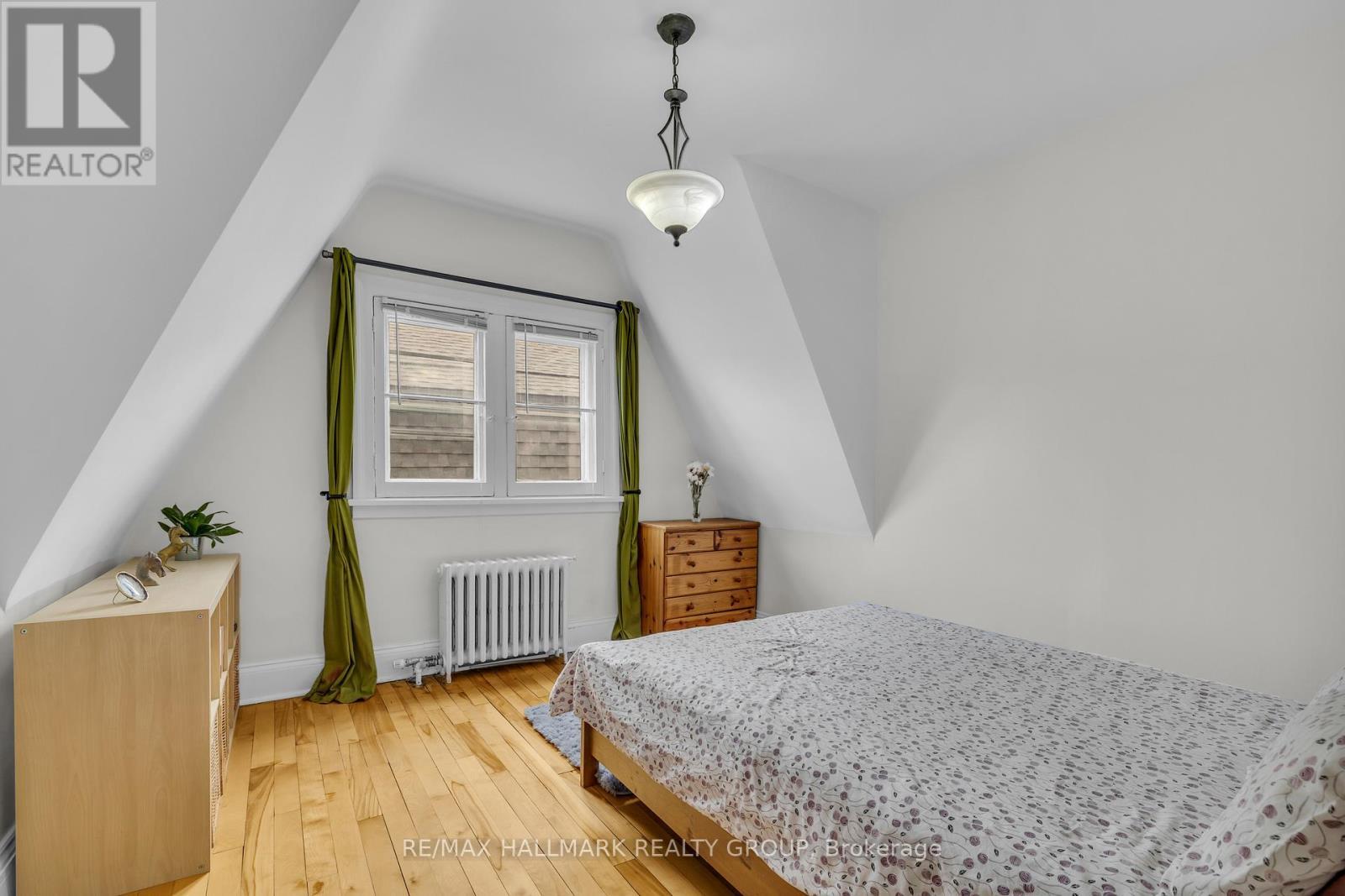 sixth bedroom - 396 Daly Avenue, Ottawa, ON - Indoor Photo Showing Bedroom