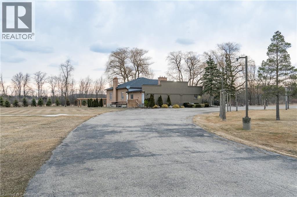 288 Kemp Road W, Grimsby, ON