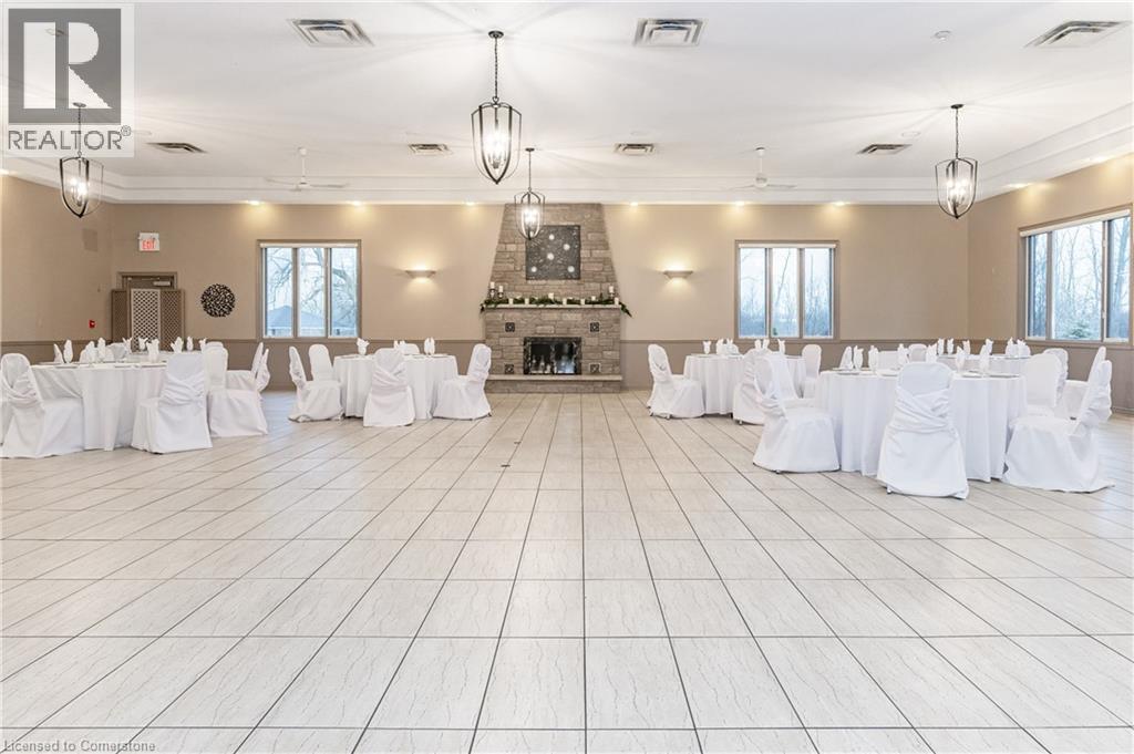 288 Kemp Road W, Grimsby, ON