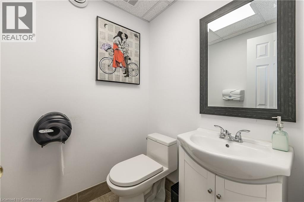 288 Kemp Road W, Grimsby, ON