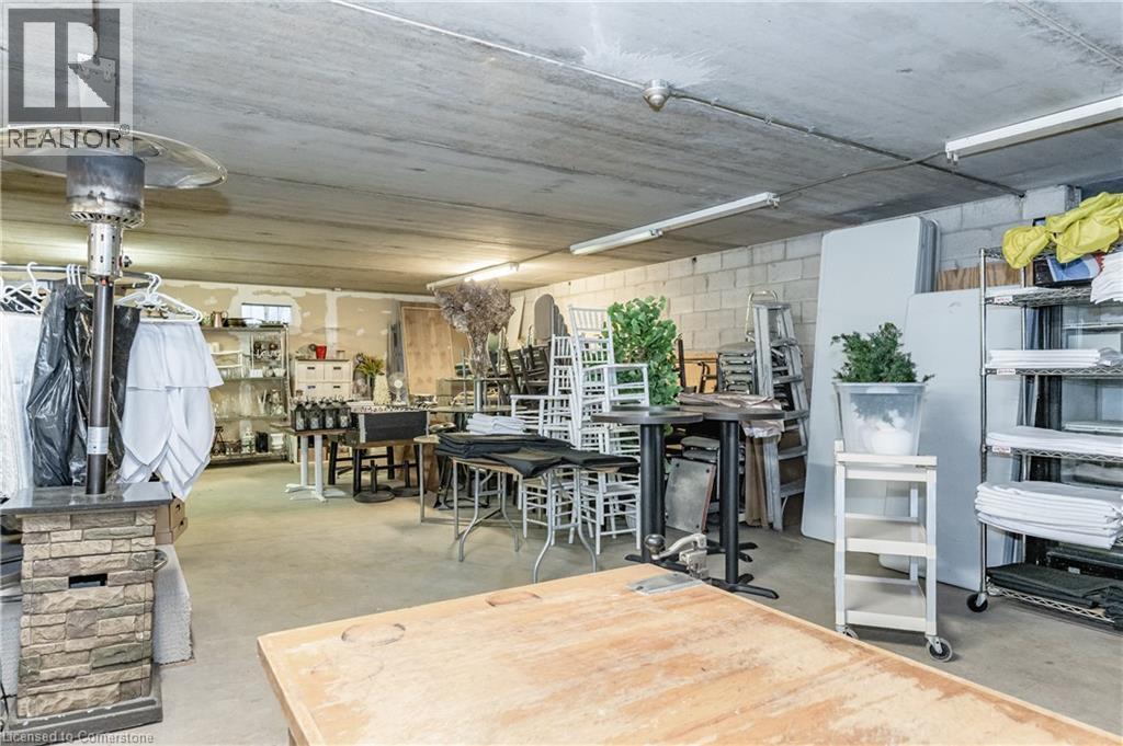 288 Kemp Road W, Grimsby, ON