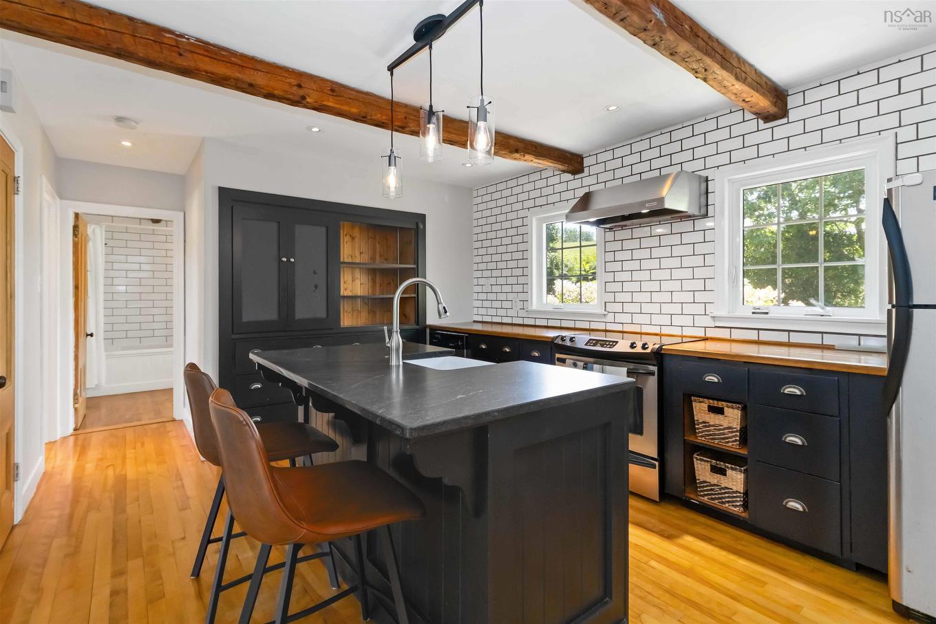 385 Green Street, Lunenburg, NS