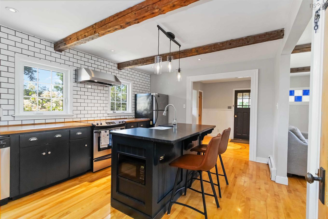 385 Green Street, Lunenburg, NS