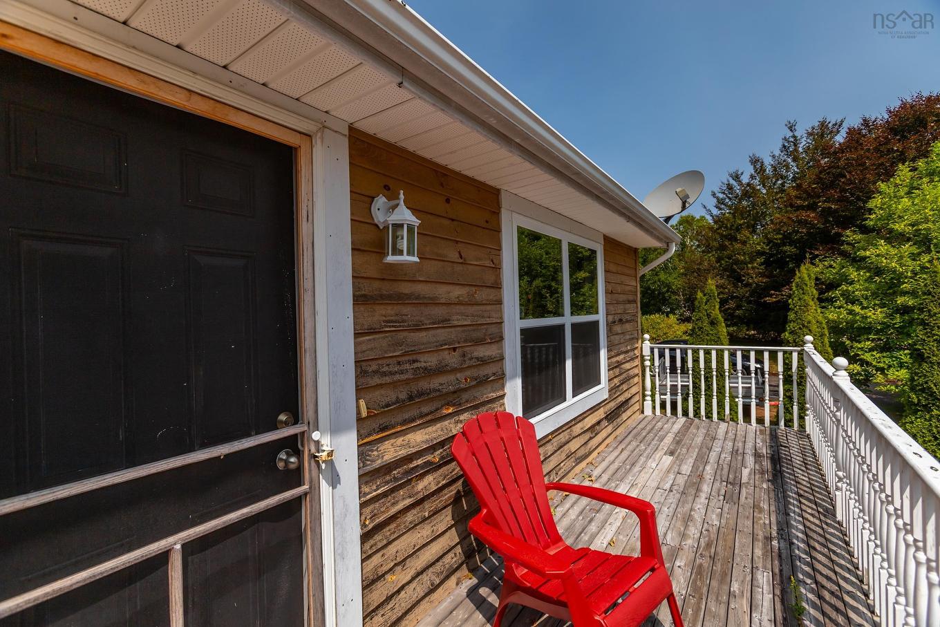 1 Pinecrest Drive, Middleton, NS