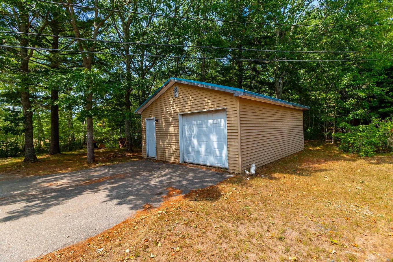 1 Pinecrest Drive, Middleton, NS