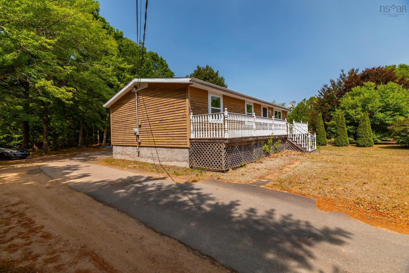 1 Pinecrest Drive, Middleton, NS