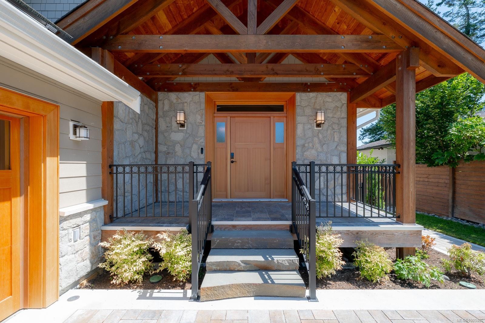 5411 Parker Ave, Saanich, BC