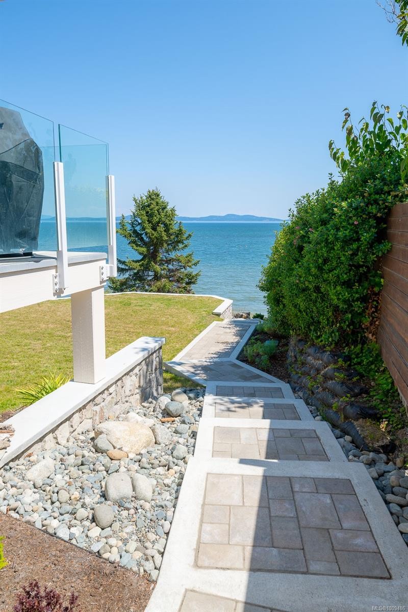 5411 Parker Ave, Saanich, BC