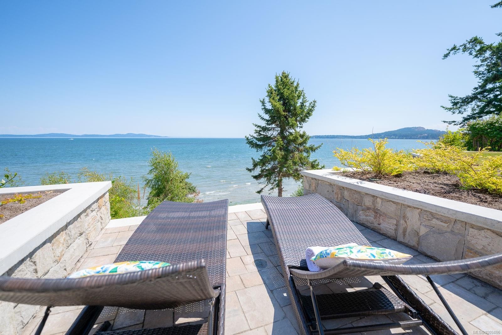 5411 Parker Ave, Saanich, BC