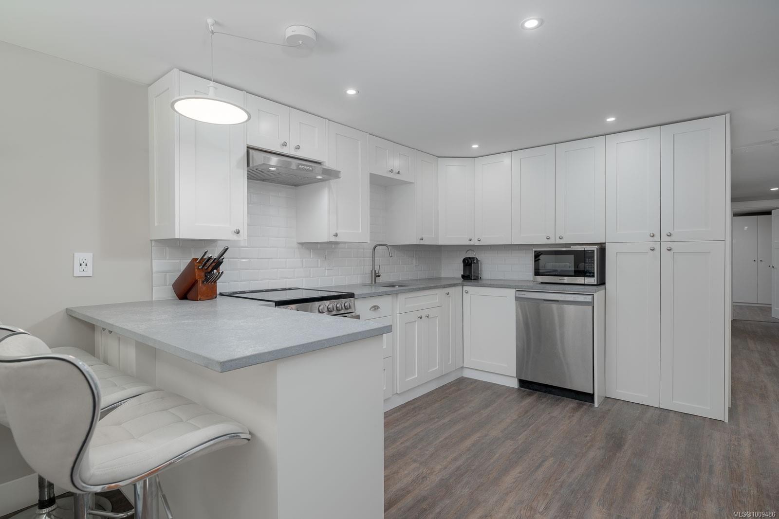 5411 Parker Ave, Saanich, BC