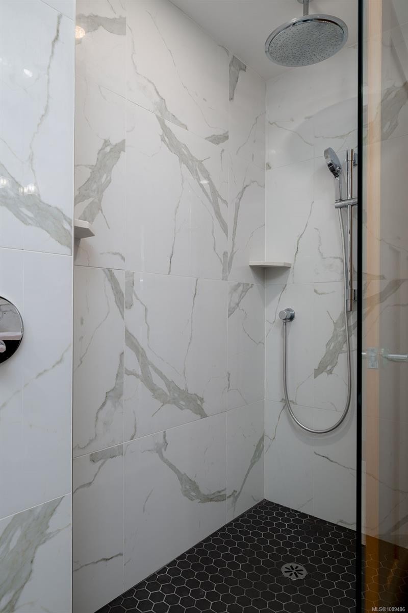 5411 Parker Ave, Saanich, BC