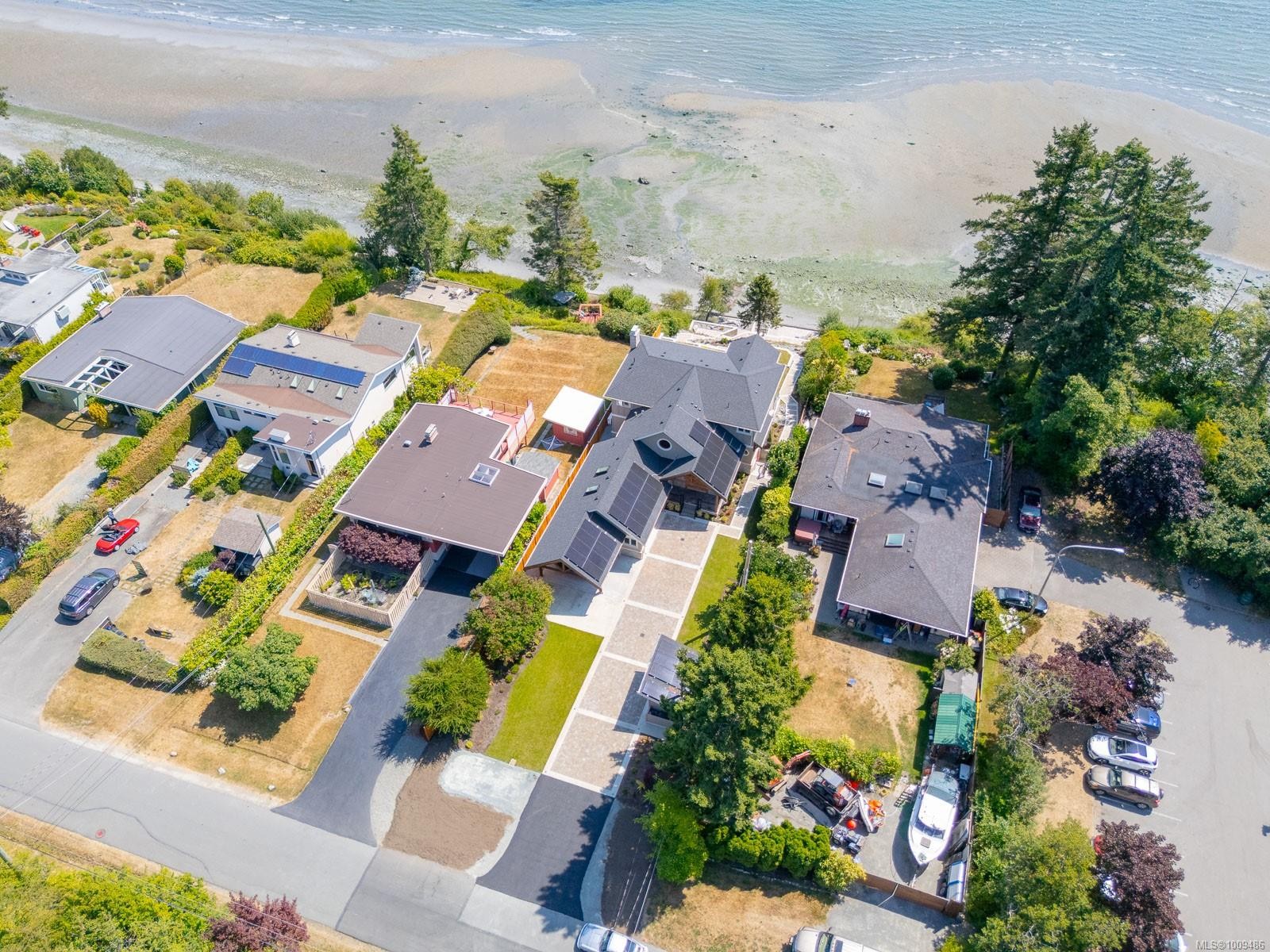 5411 Parker Ave, Saanich, BC