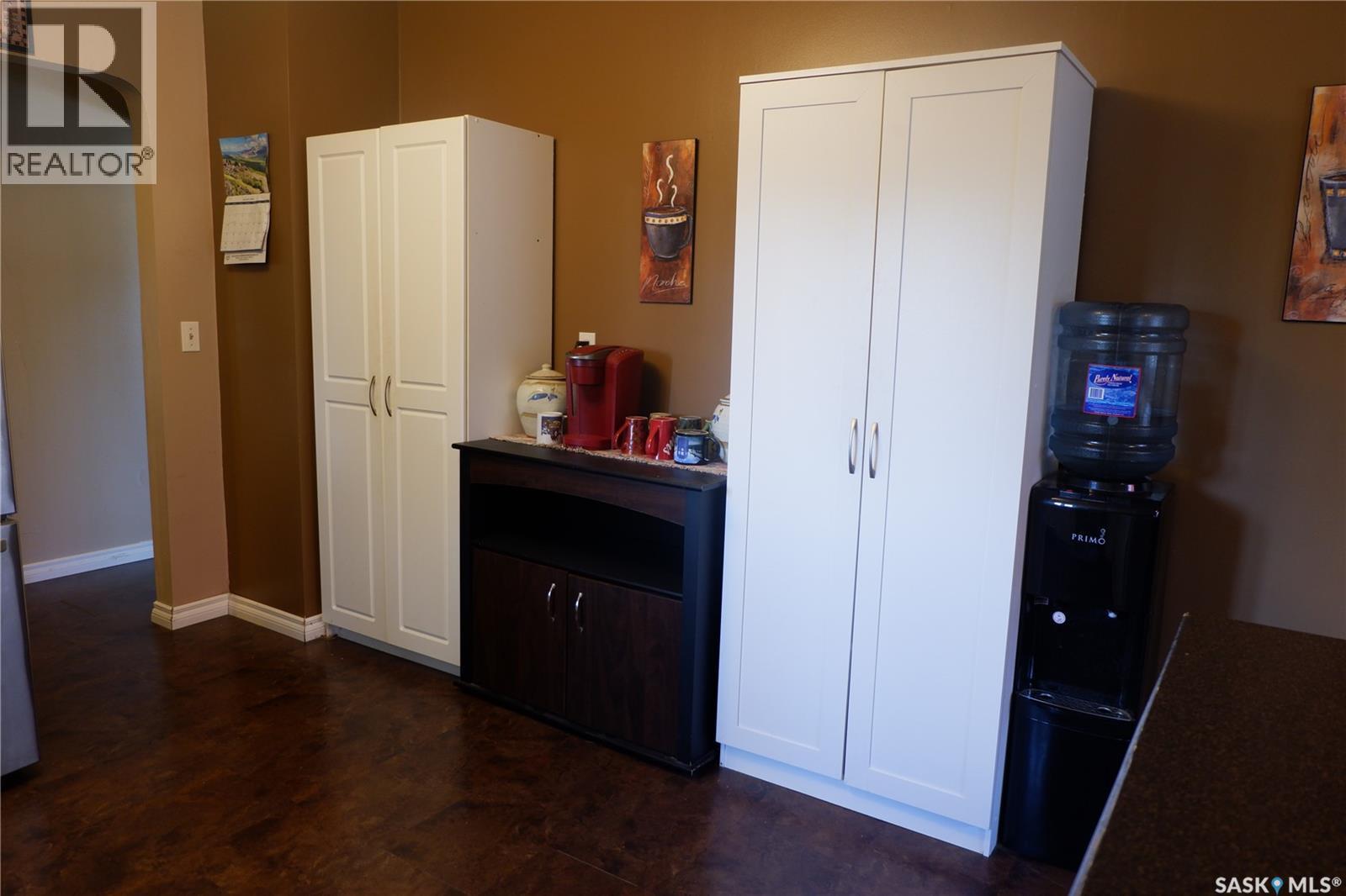 314 Columbus Drive, Rockglen, SK - Indoor