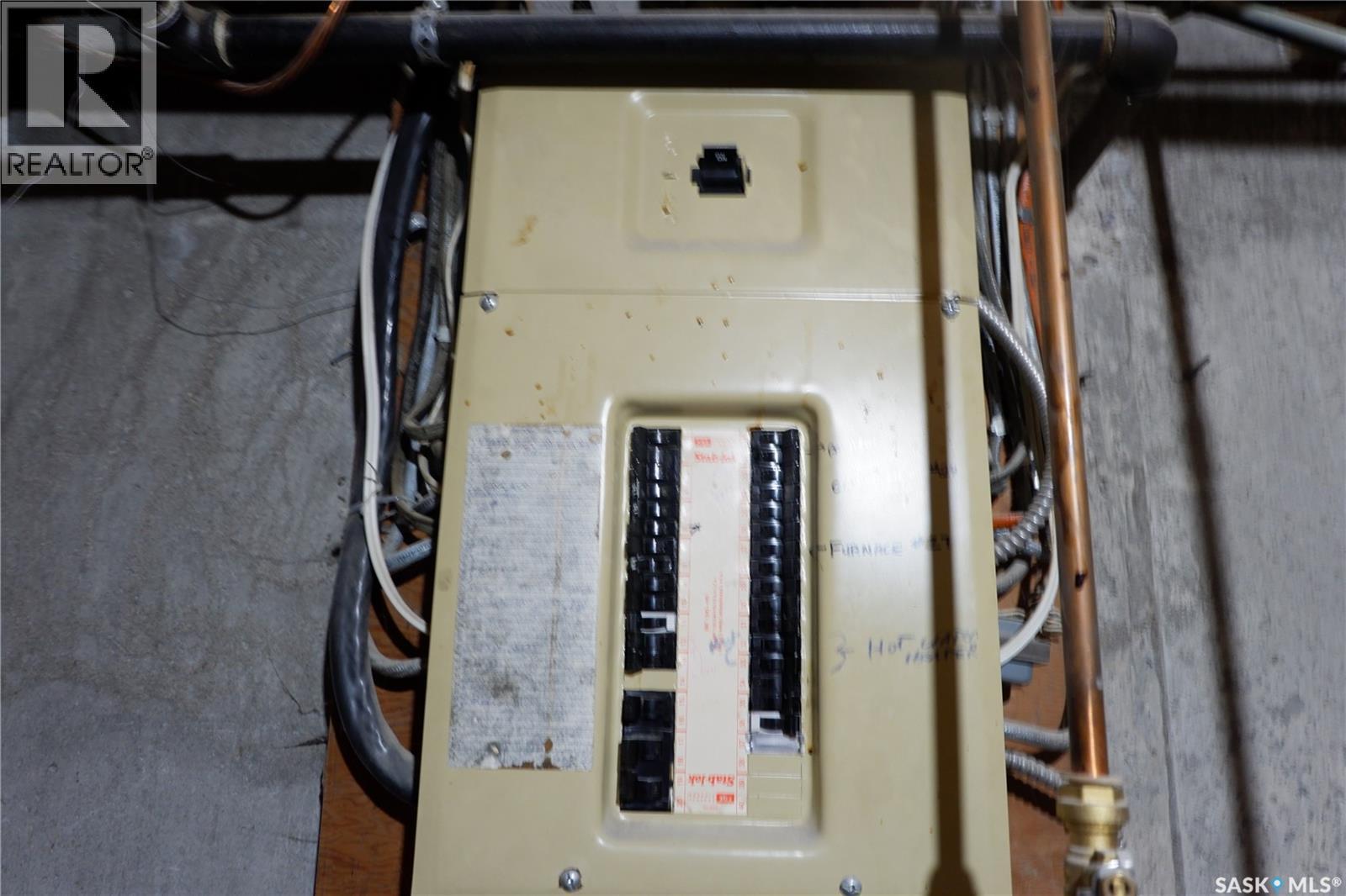 314 Columbus Drive, Rockglen, SK - Indoor