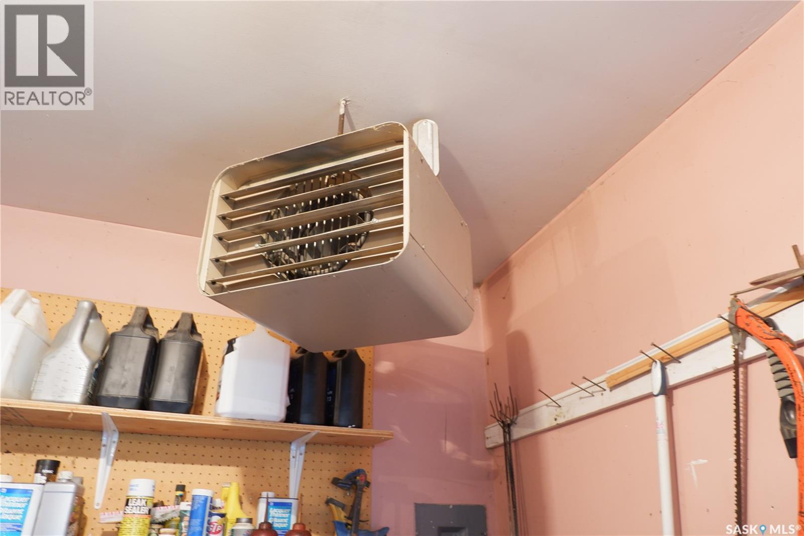 314 Columbus Drive, Rockglen, SK - Indoor