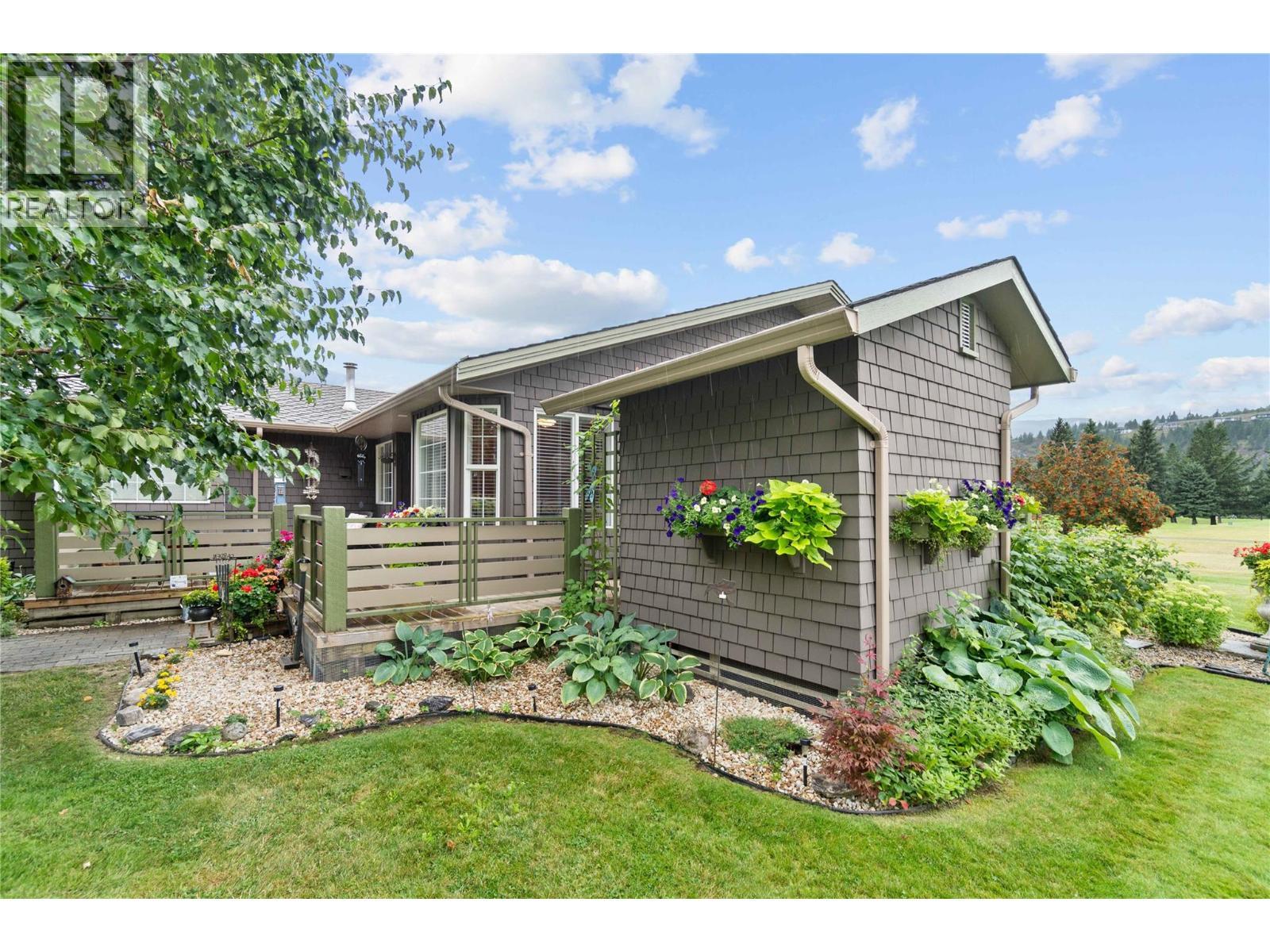 2552 Golf View Crescent, Blind Bay, BC - Outdoor