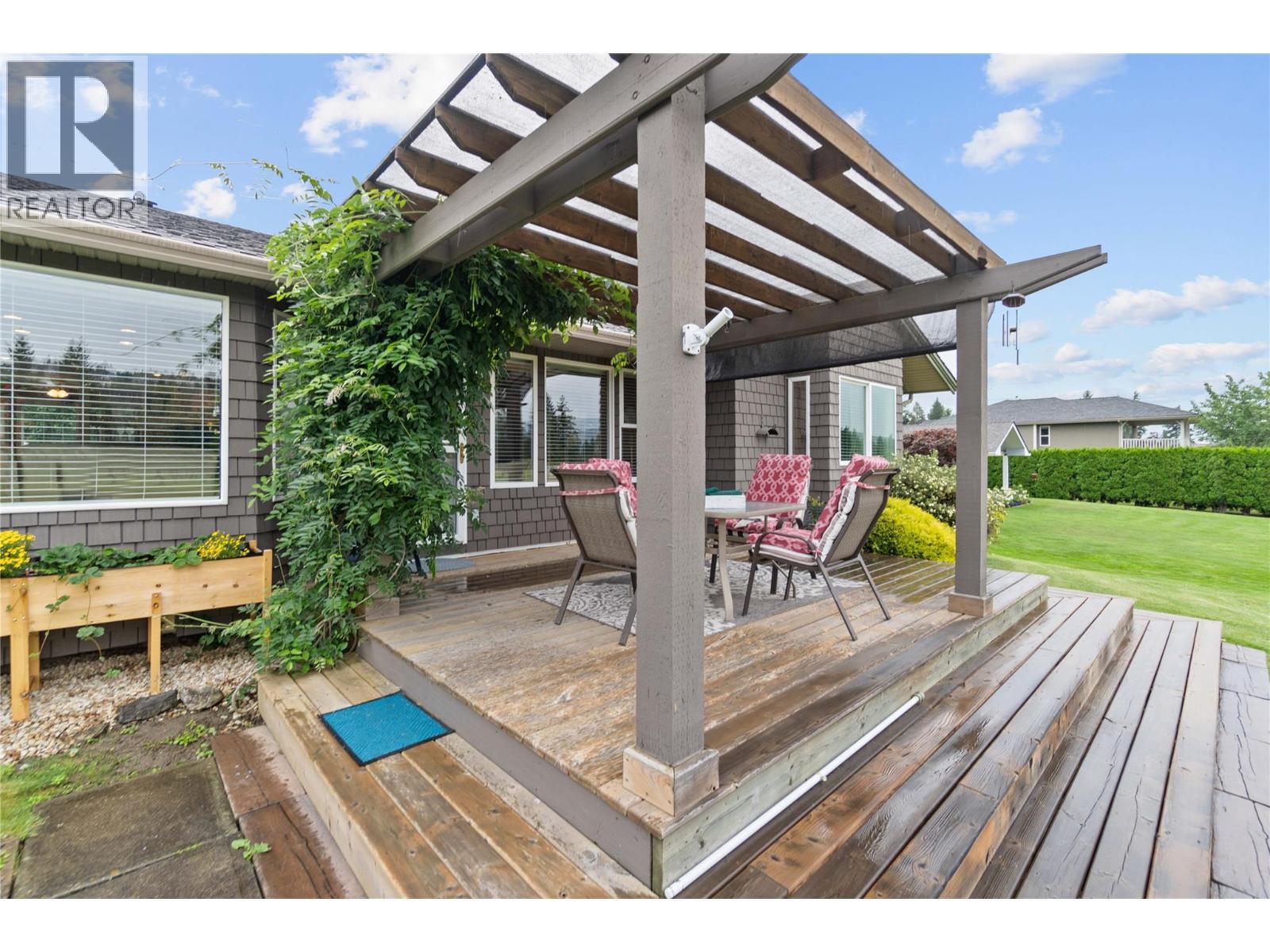 2552 Golf View Crescent, Blind Bay, BC - Outdoor With Deck Patio Veranda