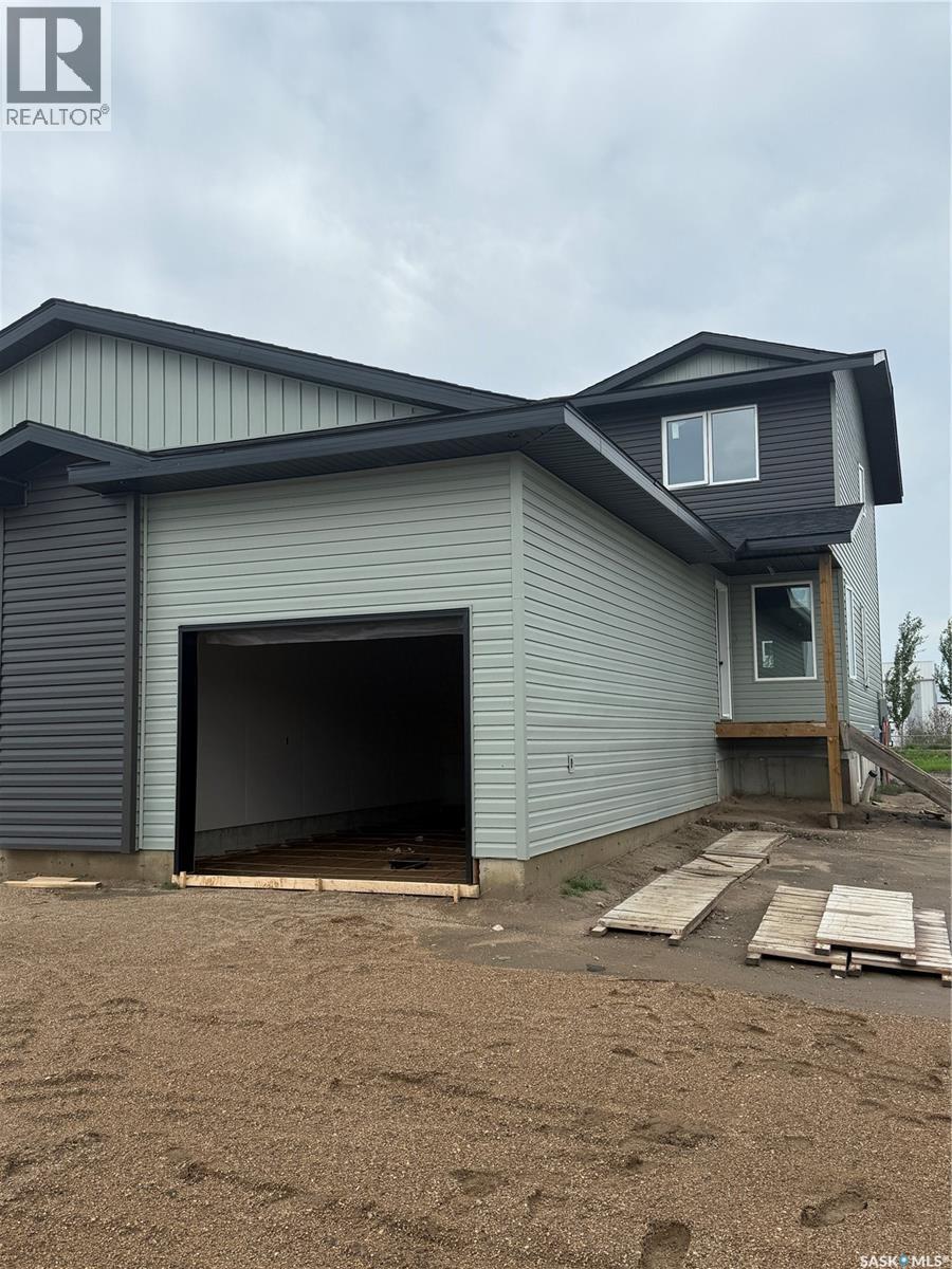 240 Froese Crescent, Warman, SK - Outdoor