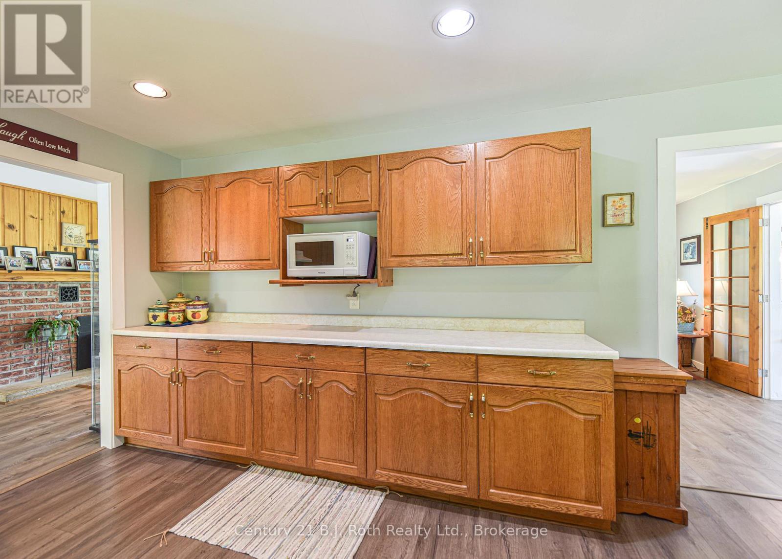 1579 Wainman Line, Severn, ON - Indoor Photo Showing Kitchen