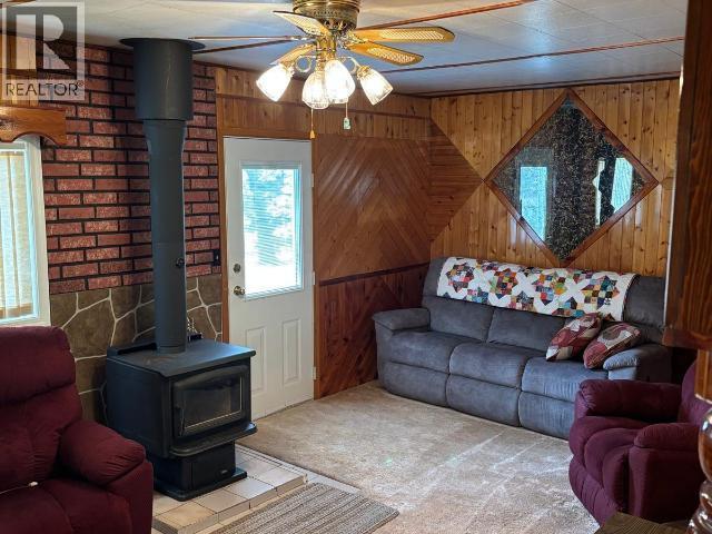 3533 Gillies Bay Road, Texada Island, BC - Indoor Photo Showing Other Room