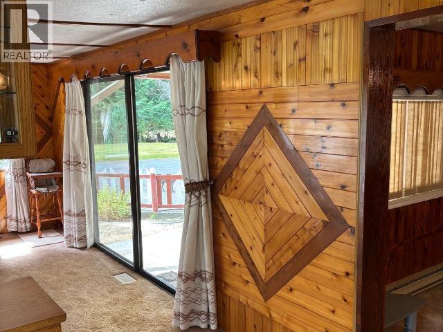 3533 Gillies Bay Road, Texada Island, BC - Indoor Photo Showing Other Room