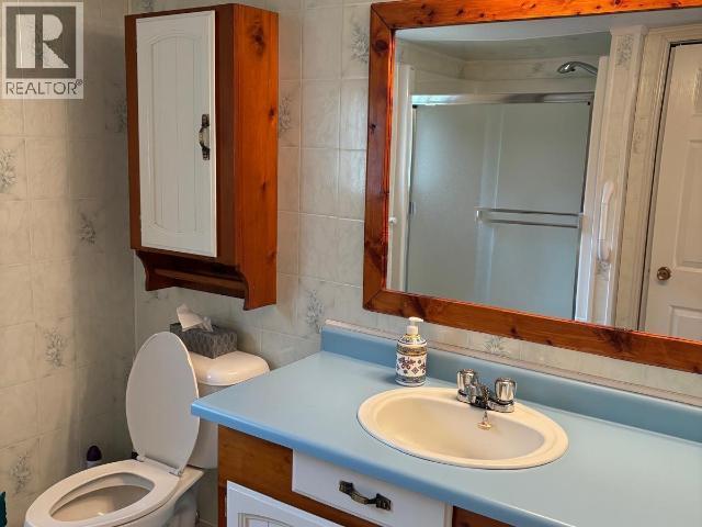 3533 Gillies Bay Road, Texada Island, BC - Indoor Photo Showing Bathroom