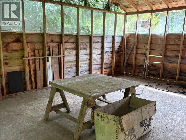 3533 Gillies Bay Road, Texada Island, BC - Indoor Photo Showing Other Room