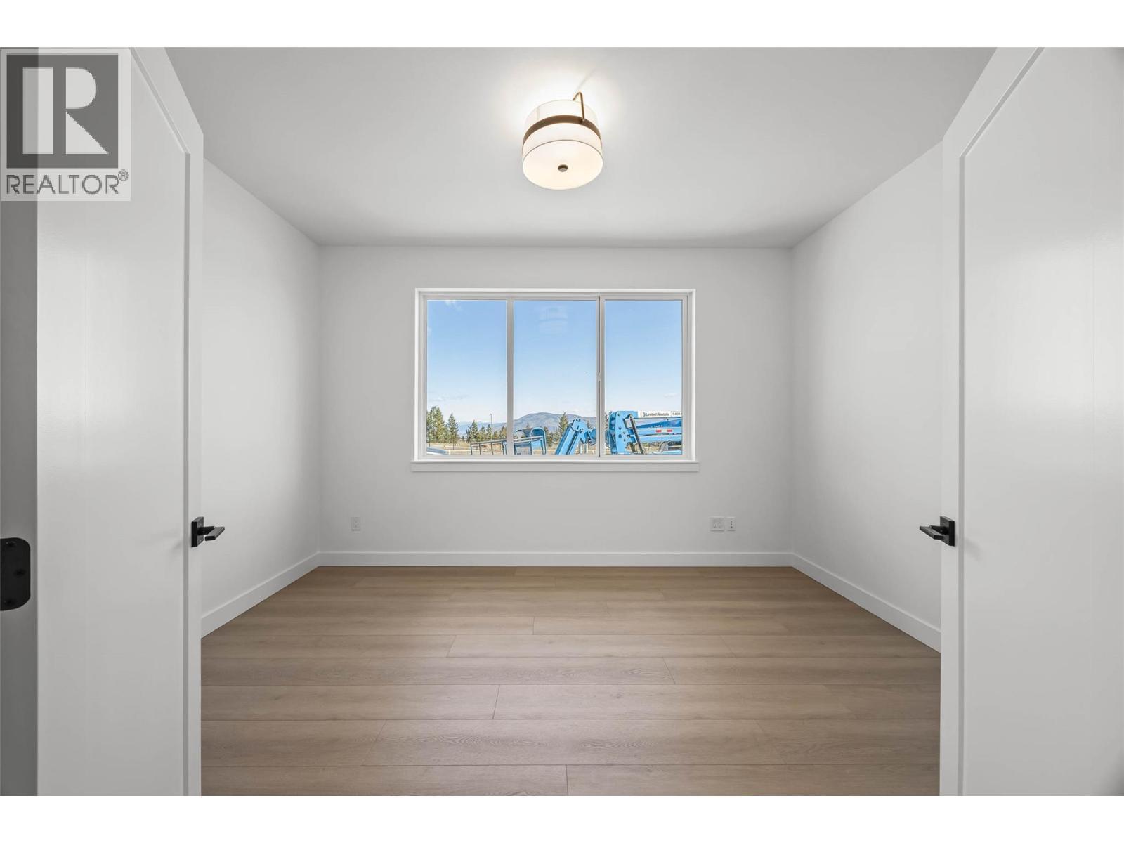 1298 Brechin Place, Kamloops, BC - Indoor Photo Showing Other Room