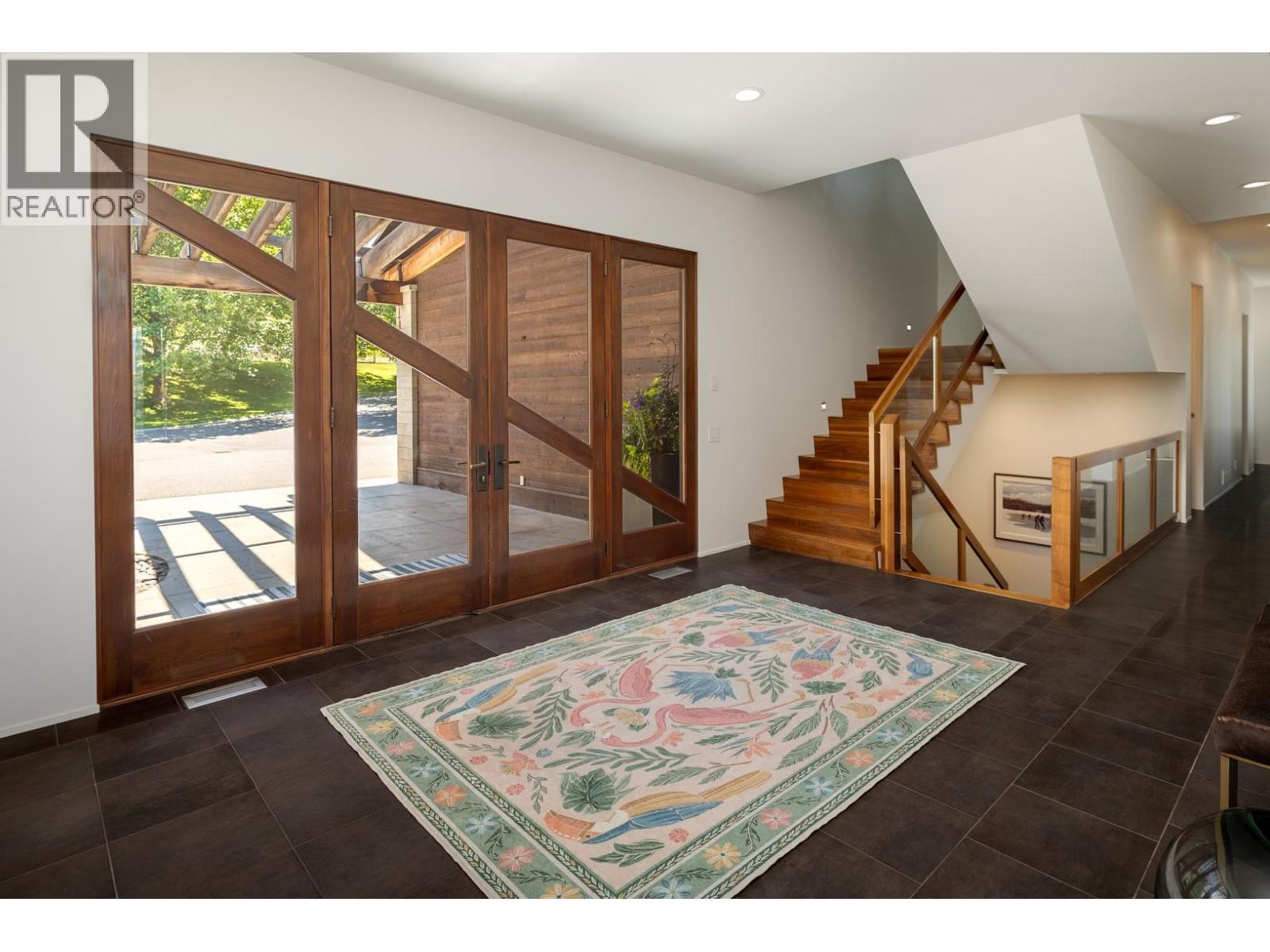 4840 Lakeshore Road, Kelowna, BC - Indoor Photo Showing Other Room