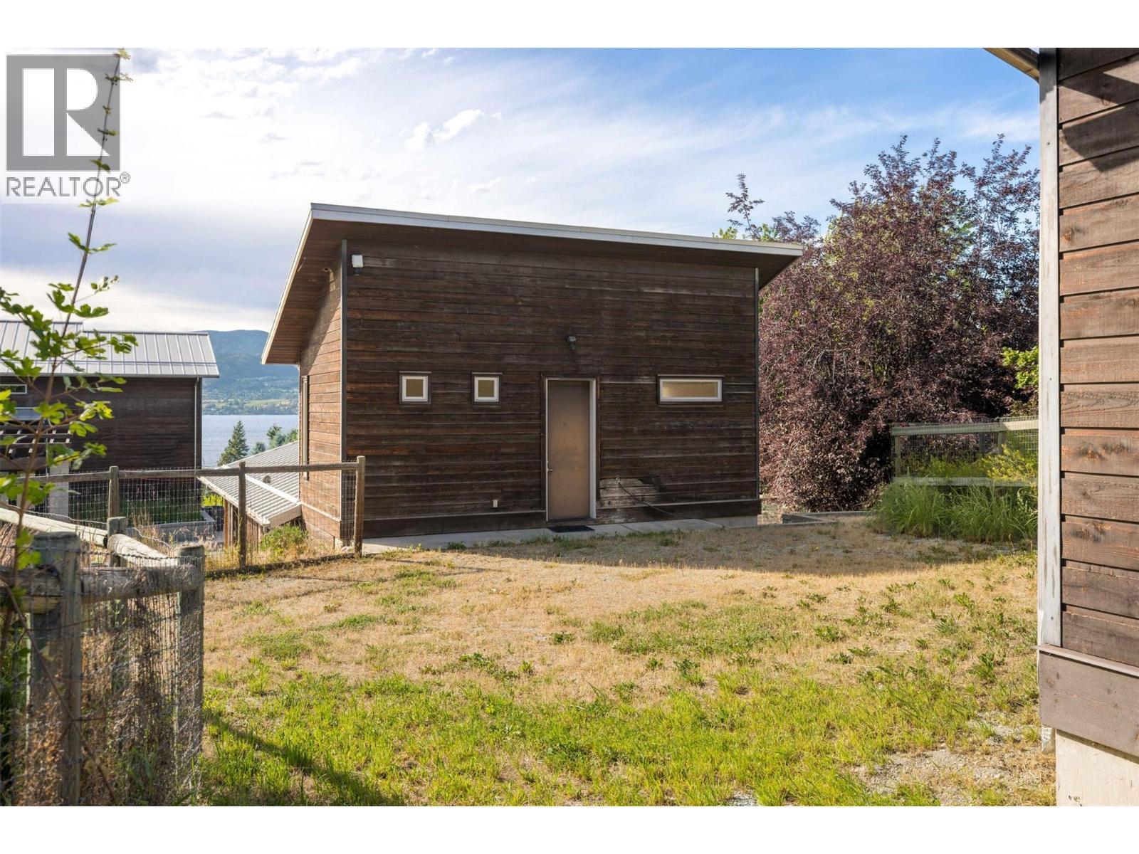 4840 Lakeshore Road, Kelowna, BC - Outdoor With Exterior