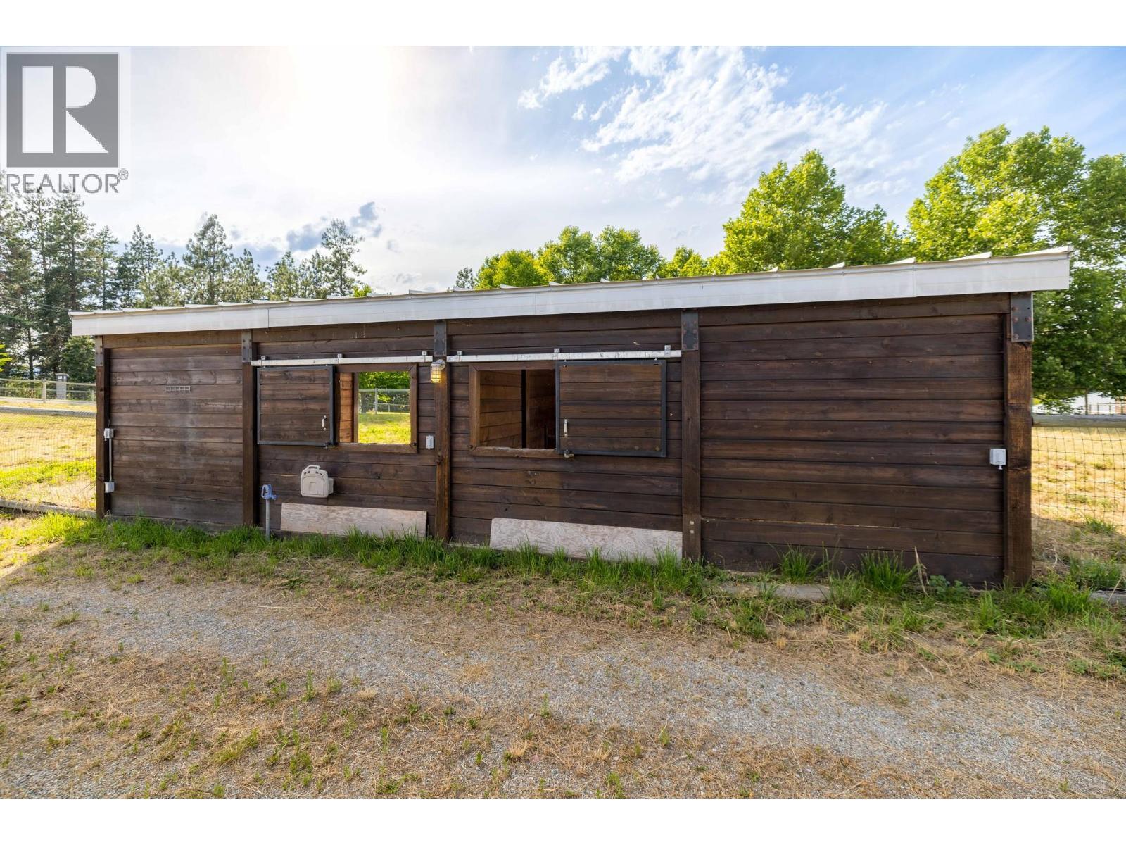 4840 Lakeshore Road, Kelowna, BC - Outdoor With Exterior