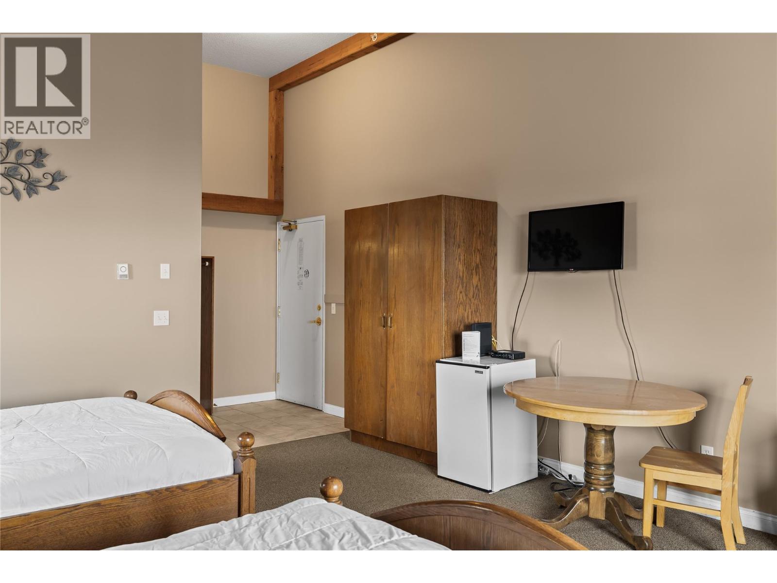 5275 Big White Road Unit# 202, Big White, BC - Indoor Photo Showing Bedroom