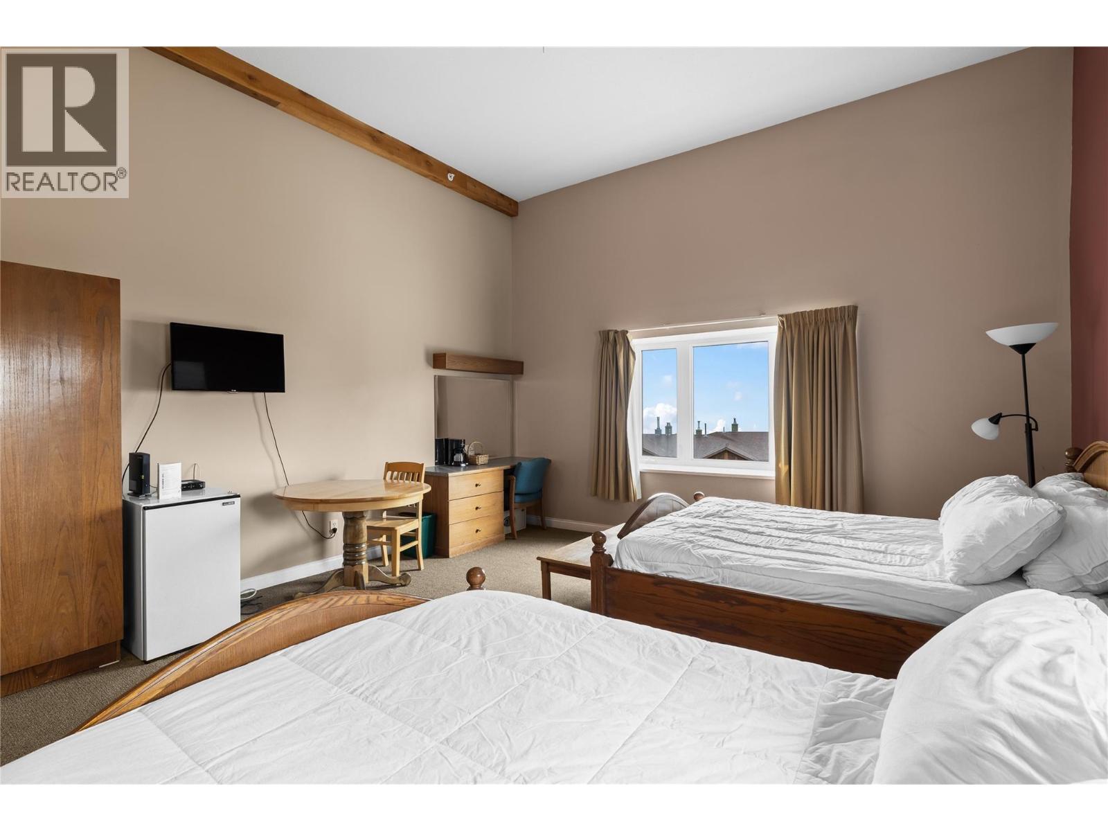 5275 Big White Road Unit# 202, Big White, BC - Indoor Photo Showing Bedroom