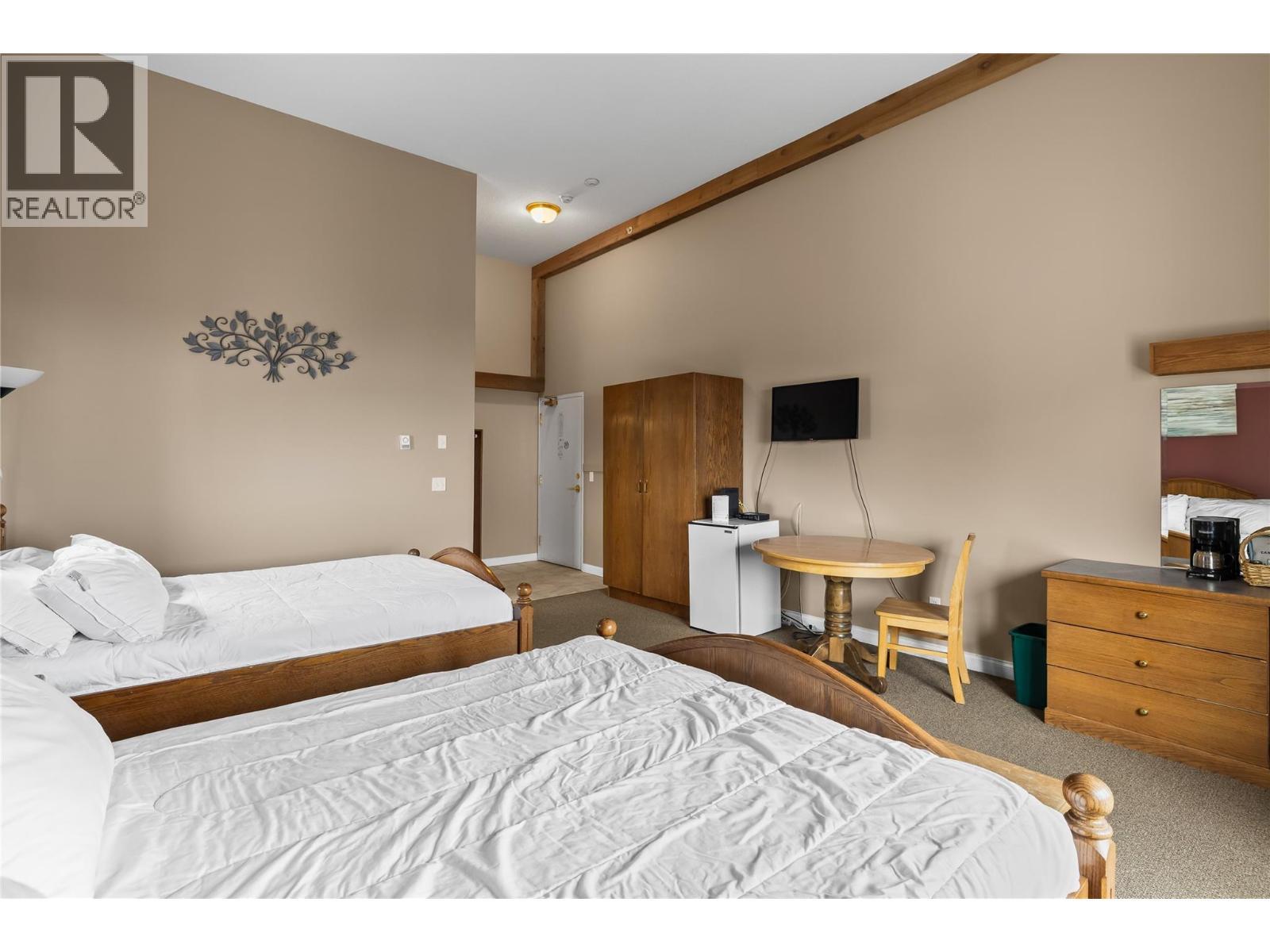 5275 Big White Road Unit# 202, Big White, BC - Indoor Photo Showing Bedroom