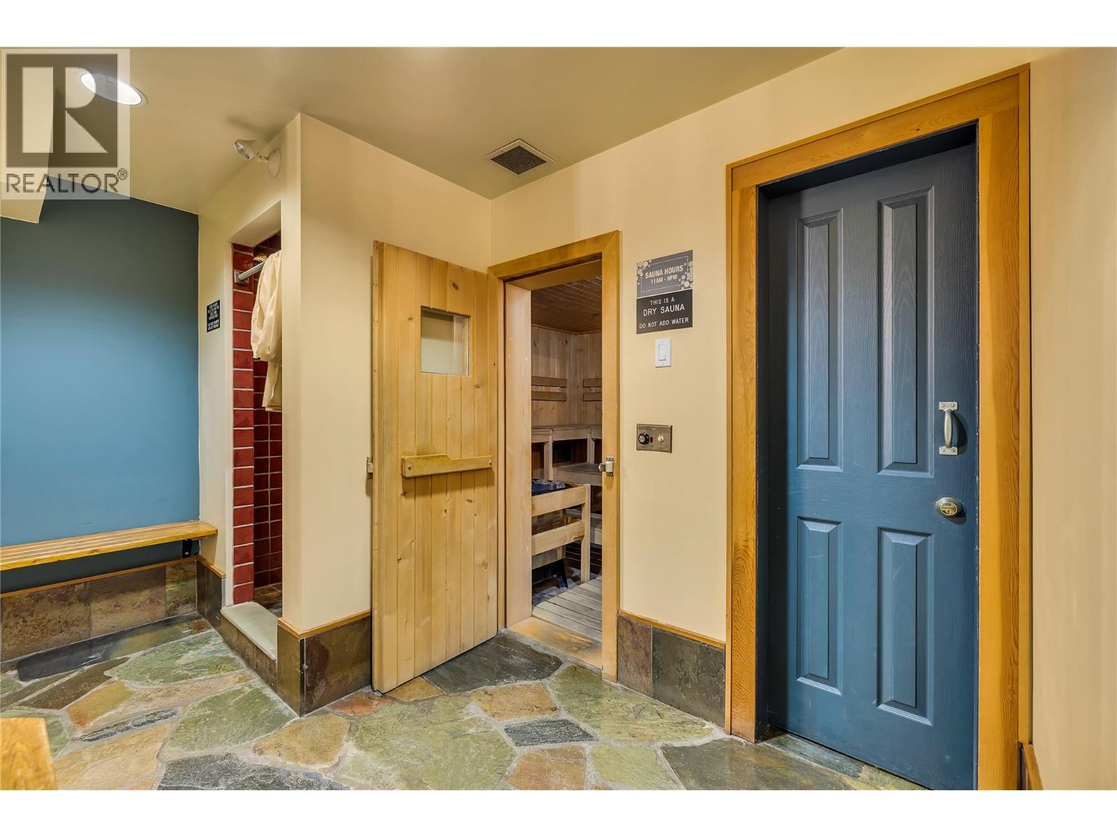 5275 Big White Road Unit# 202, Big White, BC - Indoor Photo Showing Other Room