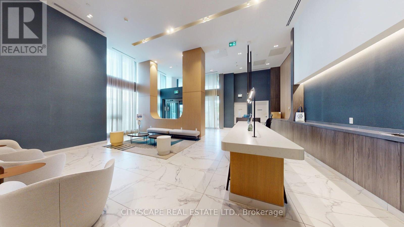 303 - 1195 The Queens Way, Toronto, ON - Indoor Photo Showing Other Room