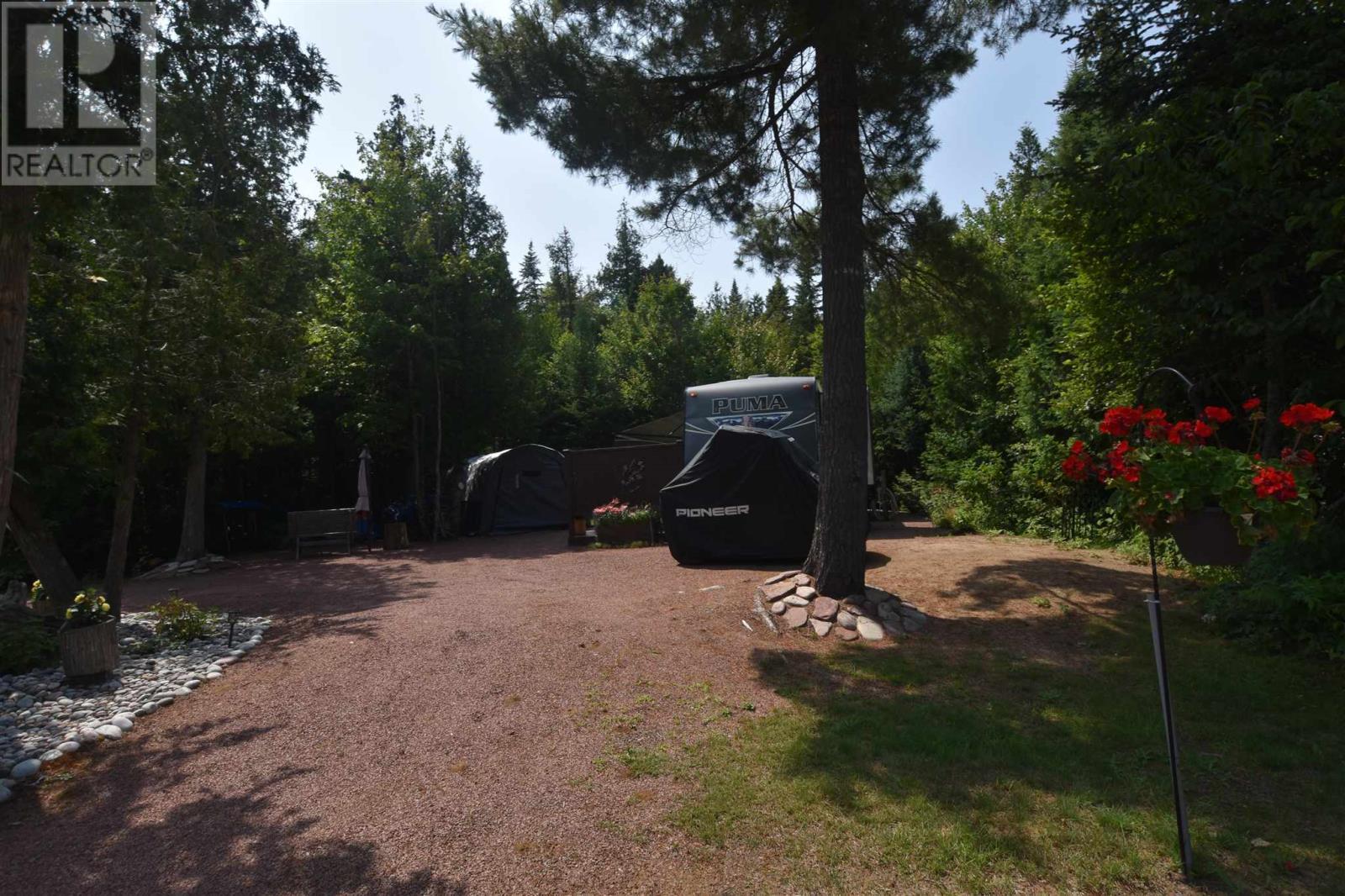 11028 Highway 17 Hwy N, Batchawana Bay, ON