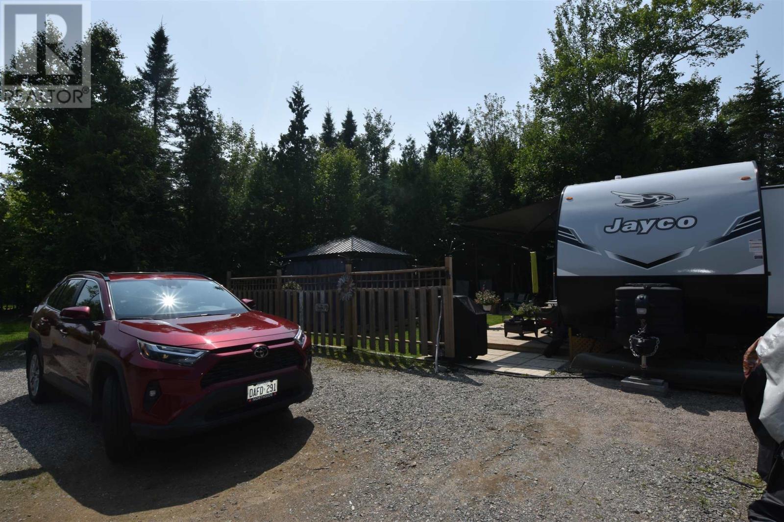 11028 Highway 17 Hwy N, Batchawana Bay, ON