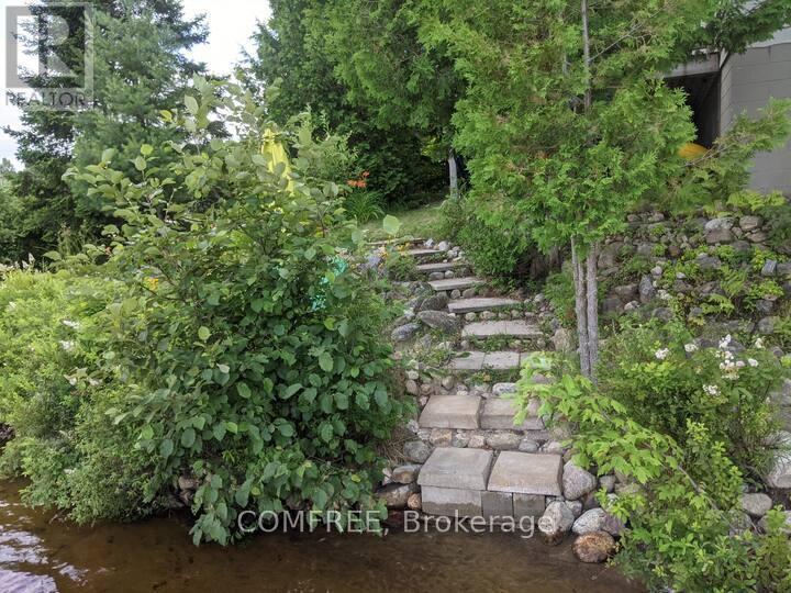 299 Sherwood Drive, Perry, ON - Outdoor