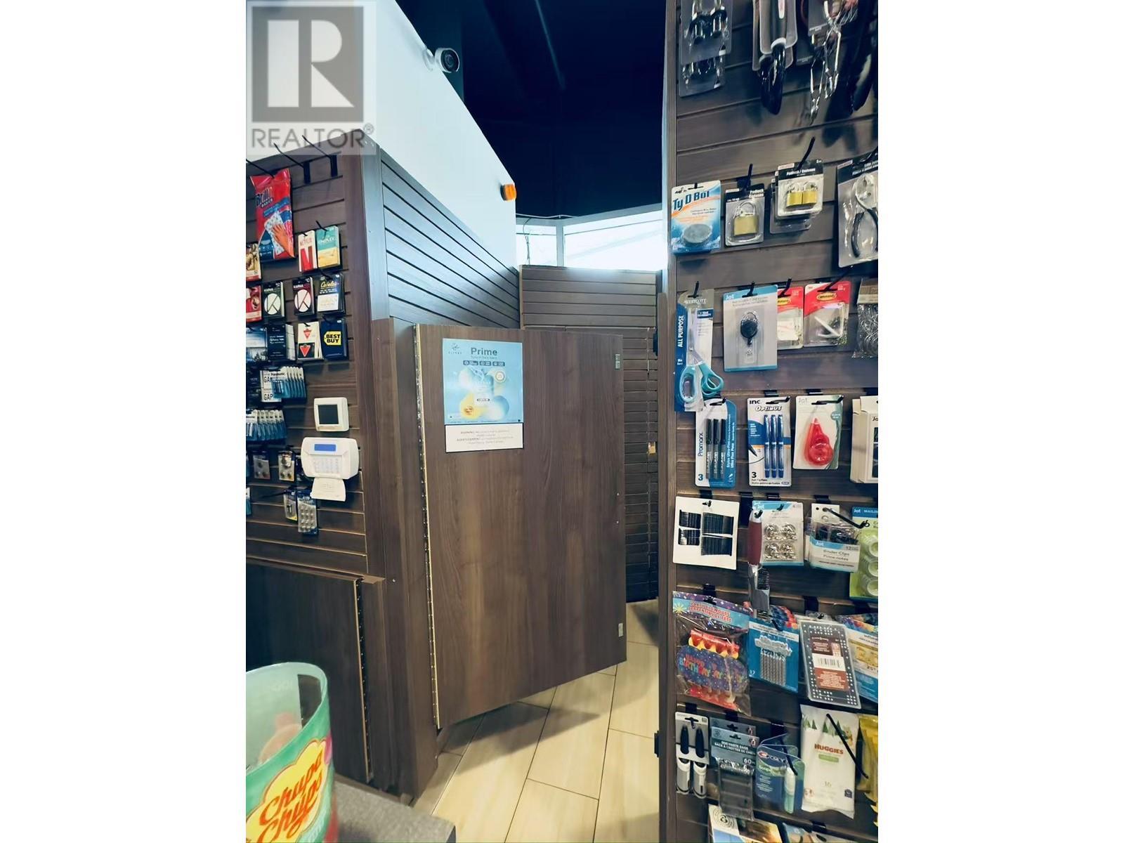 70 Smithe Street, Vancouver, BC