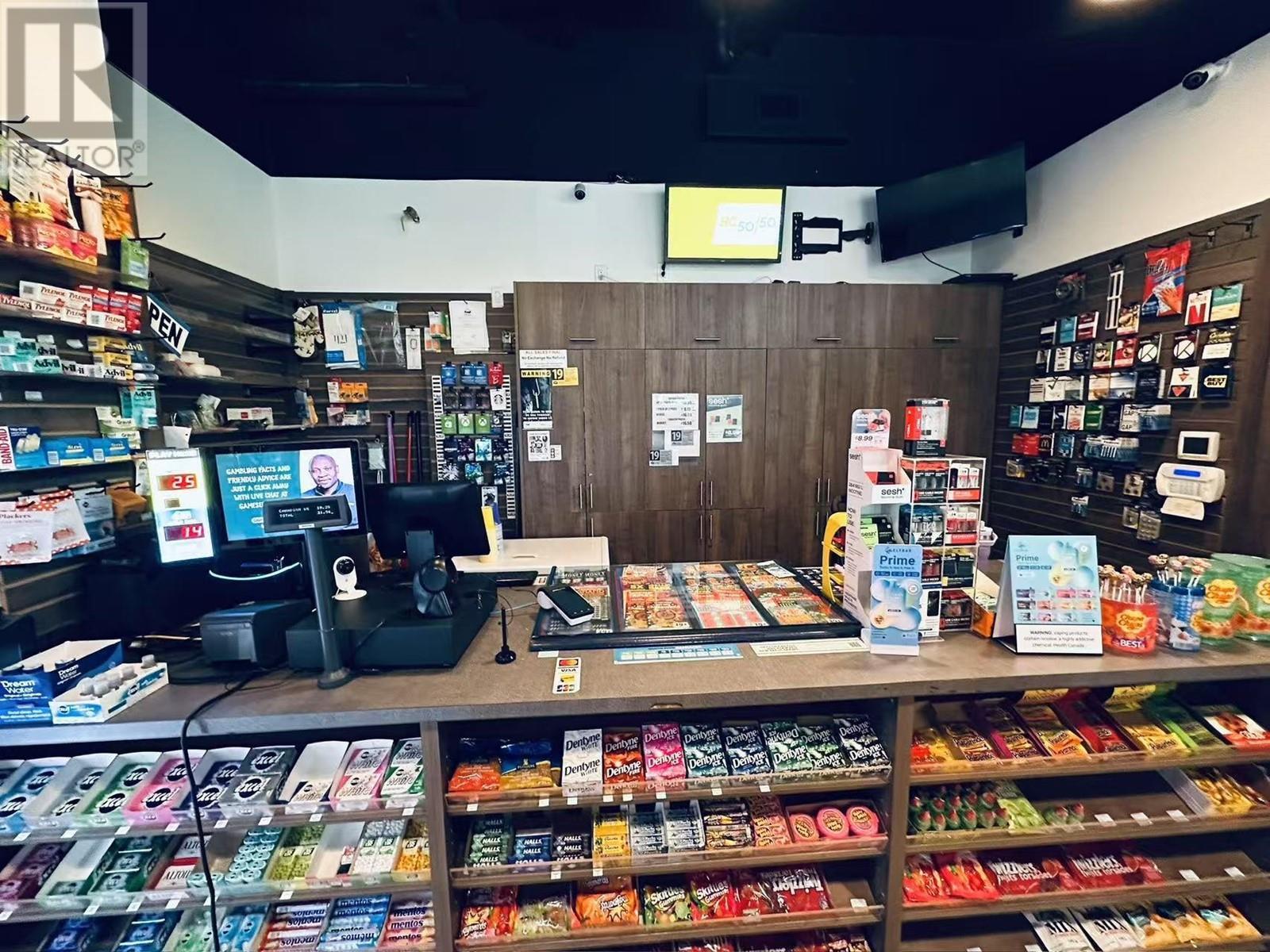 70 Smithe Street, Vancouver, BC