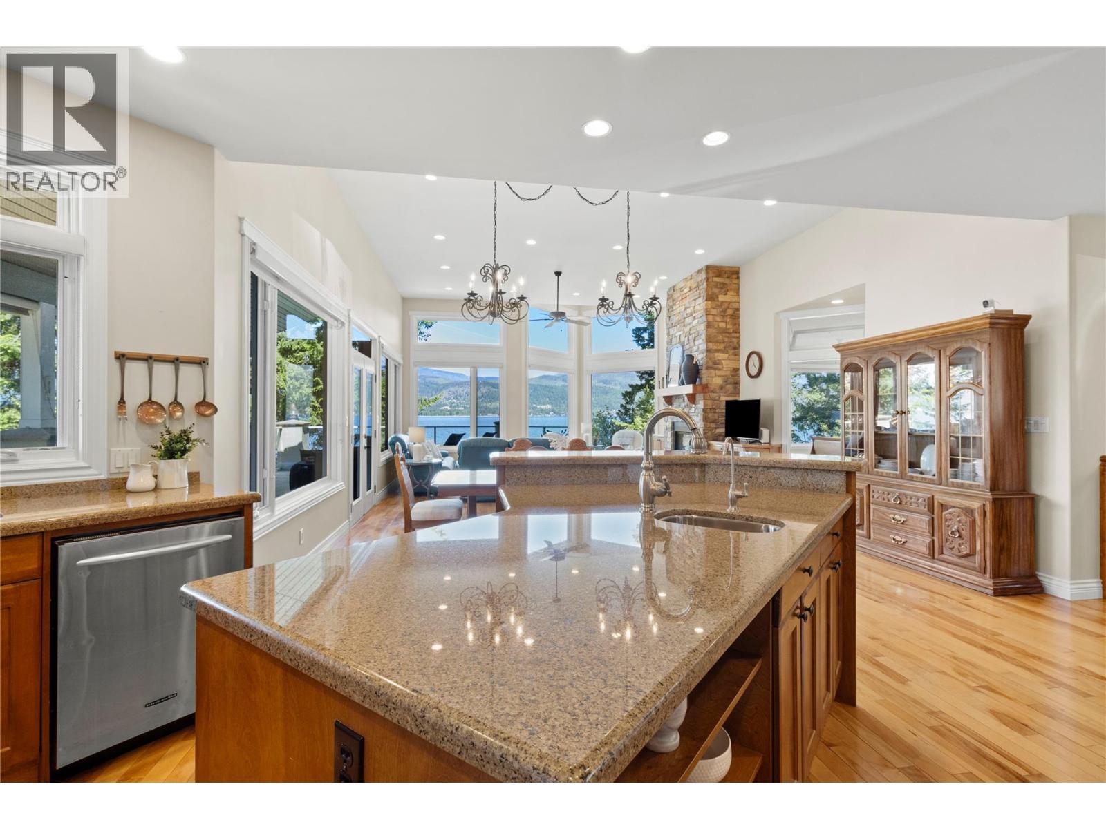 3011 Durham Road, Blind Bay, BC - Indoor Photo Showing Kitchen With Upgraded Kitchen